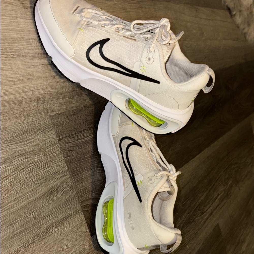 Women's Nike Air Max Interlock Phantom Black Size 7